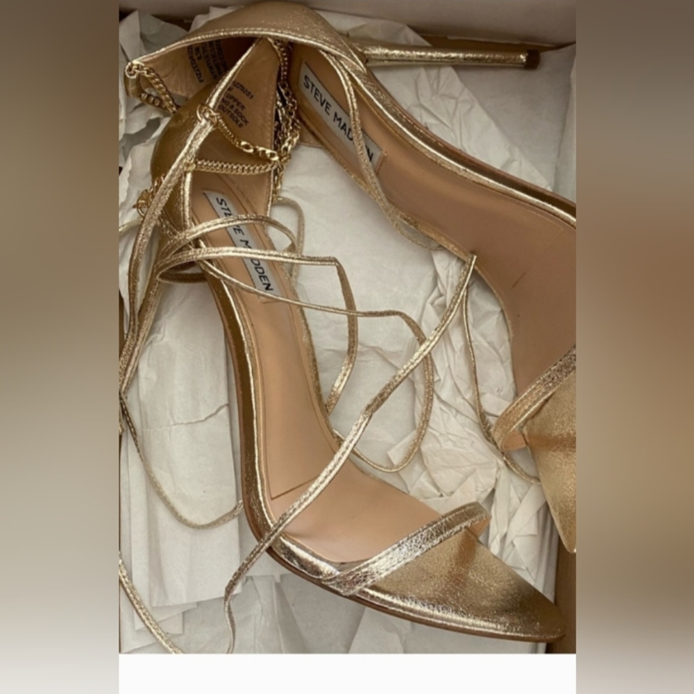Steve madden fizzed 8.5 gold lace up sandal